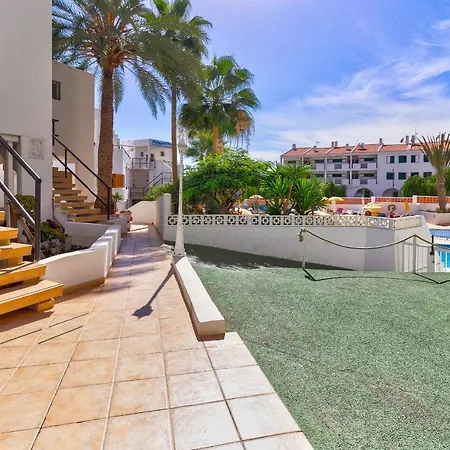 Sea And Sun 칼라오살바헤